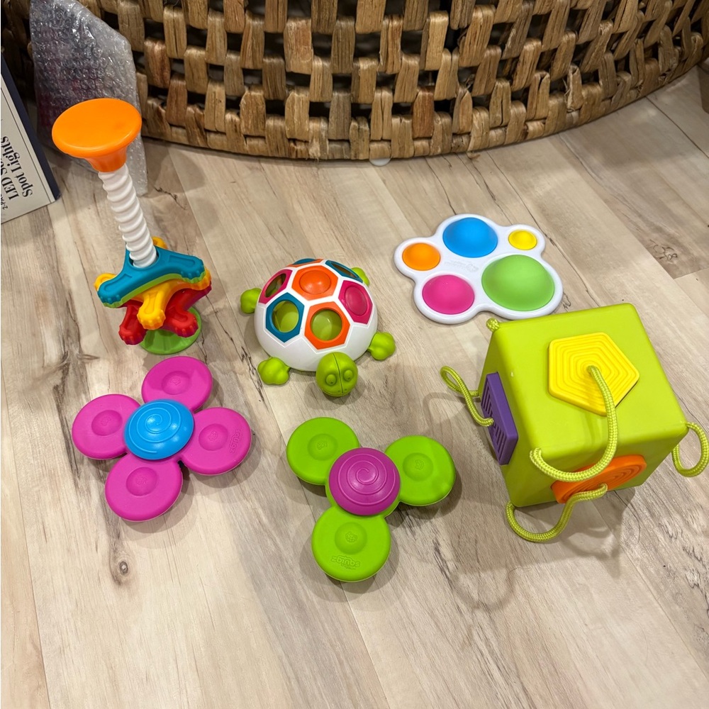 Fat Brain Toys Lot (6 count)